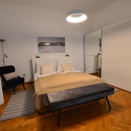 Apartment Penzing เวียนนา ภายนอก รูปภาพ